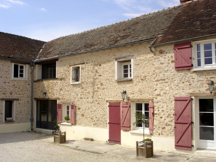 RENOVATION ET EXTENTION D'UNE ANCIENNE FERME