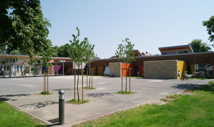 Extension et restructuration d'une ecole lmentaire